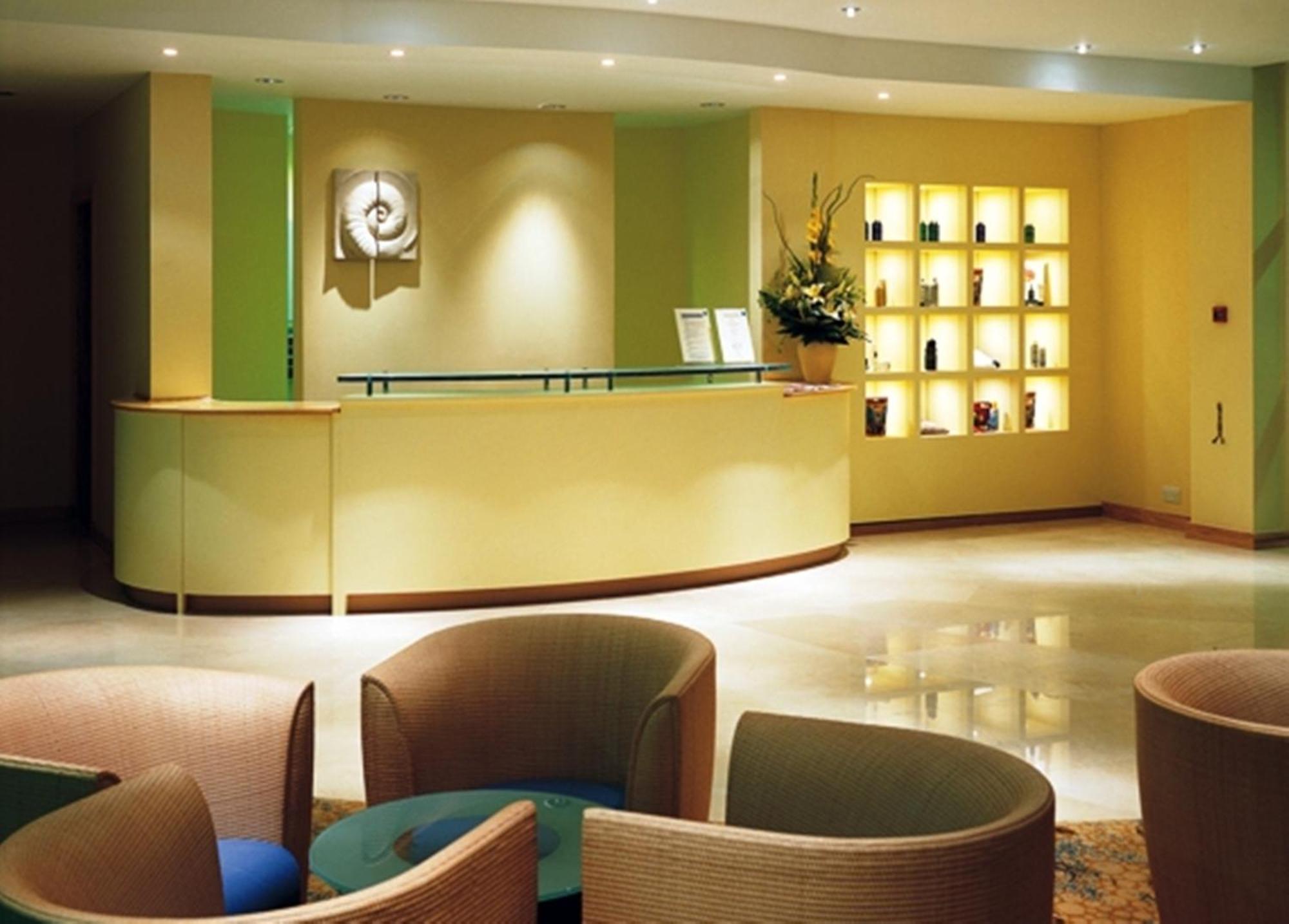Regency Park Hotel, Health Club & Spa Thatcham Interiér fotografie